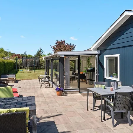 Gorgeous In With Wifi Holiday home